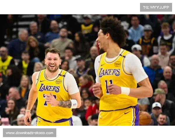 东契奇封盖阿门汤普森，湖人主场奋力追分